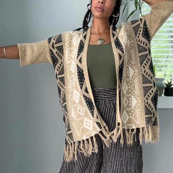 Southwestern shawl cardigan - Picture 2 of 4